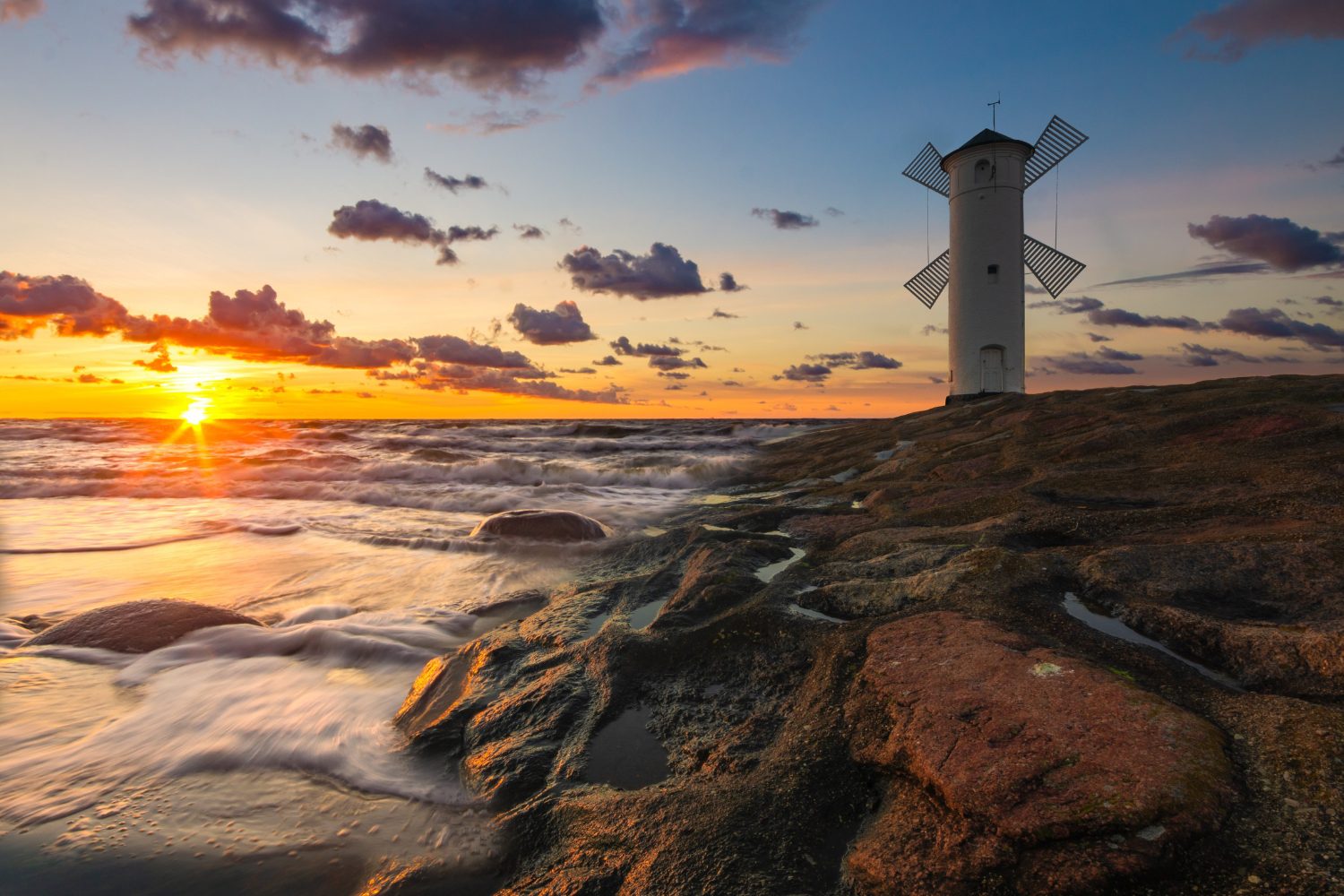 TOP 10 Najładniejsze plaże w Polsce. Sprawdź, gdzie podreptać w piasku nad Bałtykiem 3 plaża świnoujście